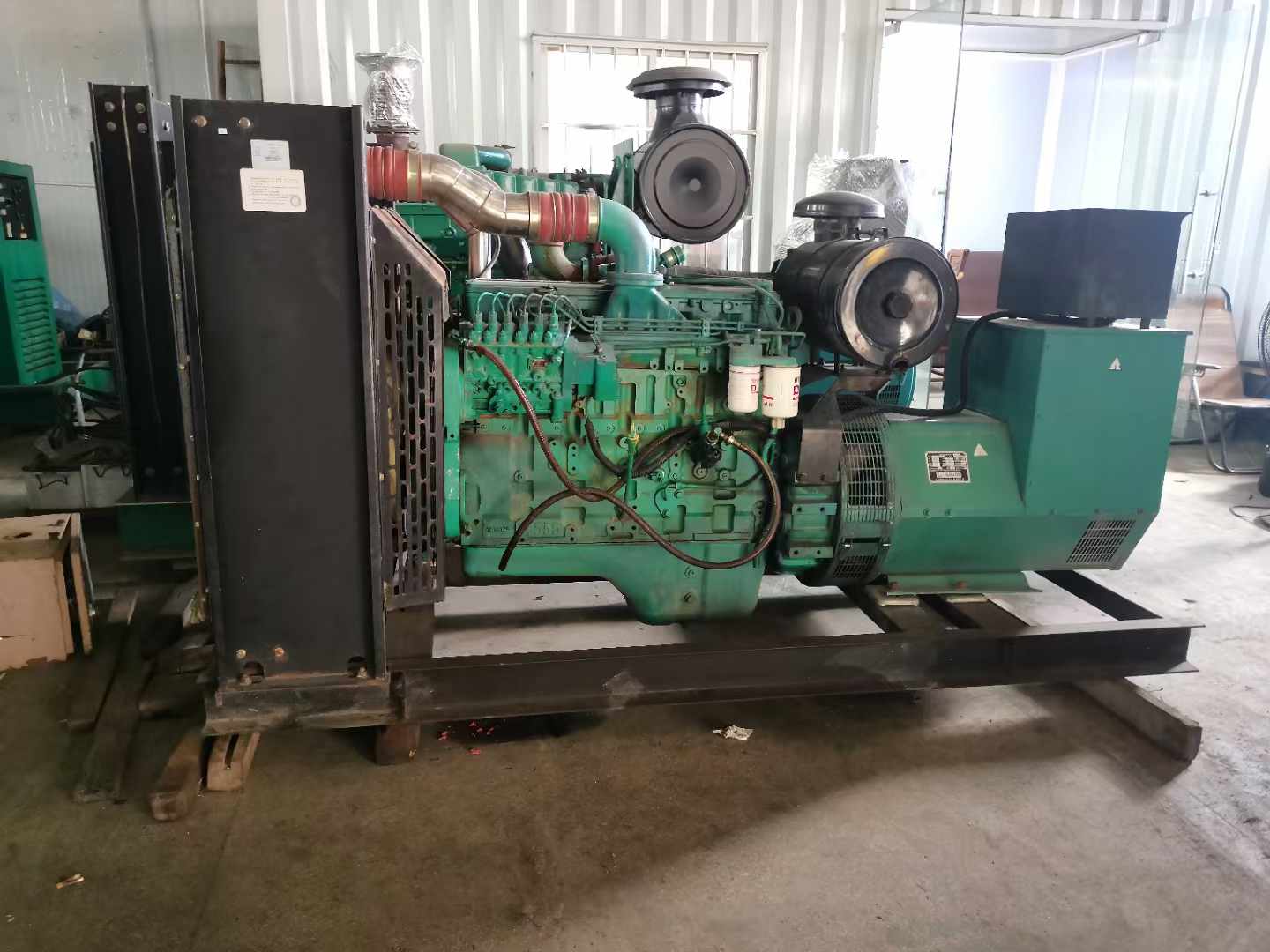 天峻发电机租赁如何确定电缆的承载电流是否在安全范围内？