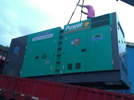 天峻柴油发电机组转速不稳定时，如何对发动机进行维护？