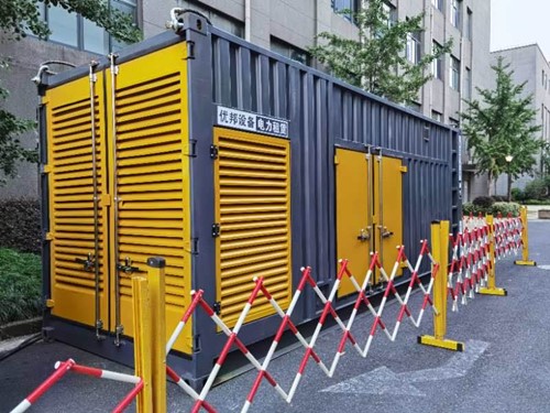 天峻如何使用转速表检查发动机的转速？