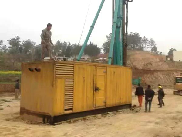 天峻如何判断水冷式机油散热器密封件是否需要更换？